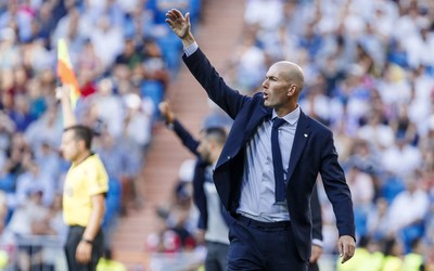 亿博电竞-利物浦锋霸努涅斯上演另类帽子戏法